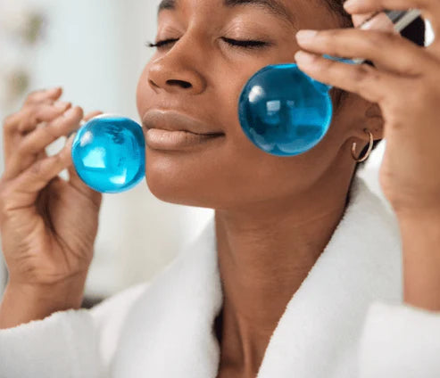 Benefit Cosmetics - Facial Ice Roller Globes ©